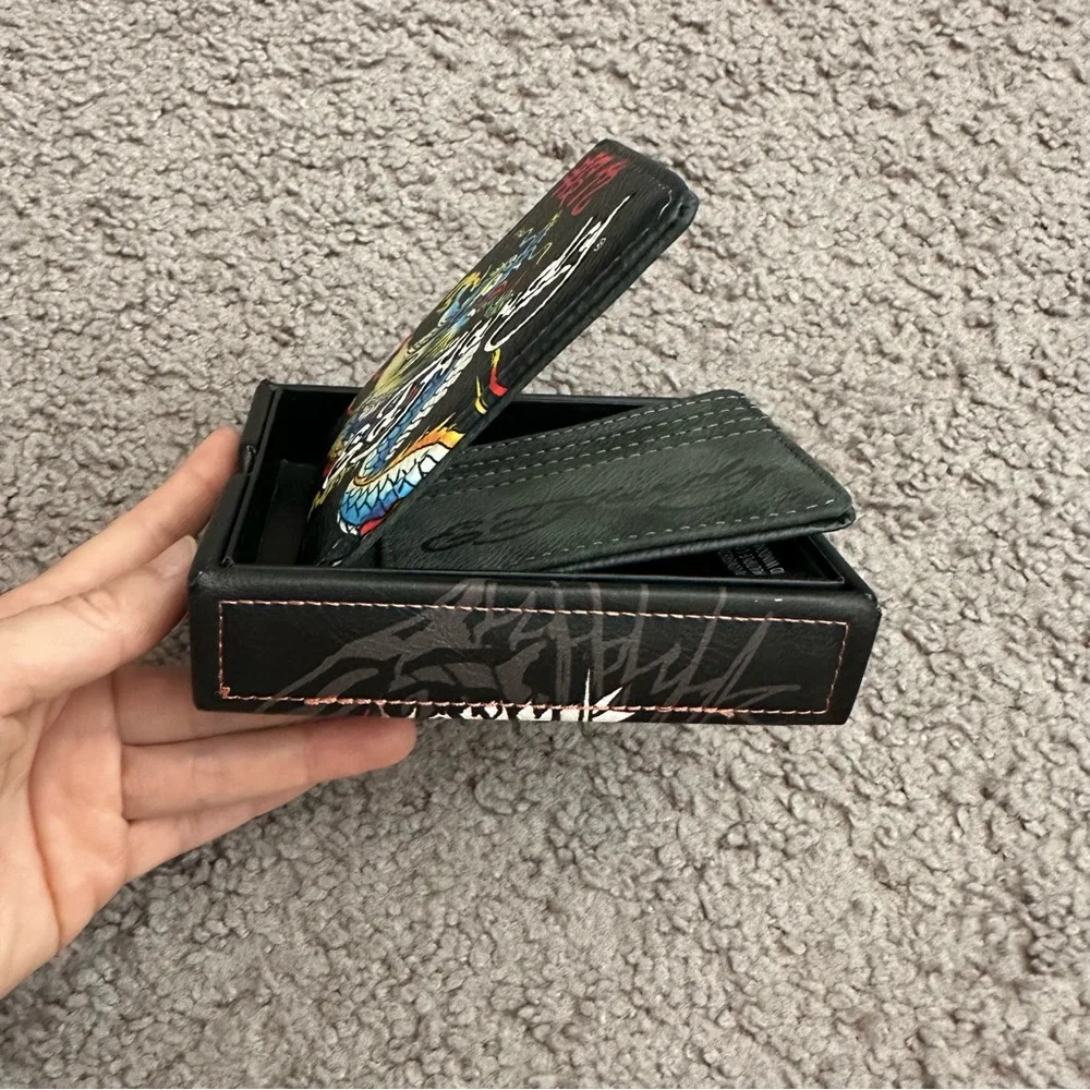 Ed Hardy Black Dragon Graphic Bi-Fold Wallet Mens